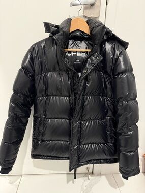 The Super Puff - Aritzia Women's Black Shiny Puffer Jacket with Hood